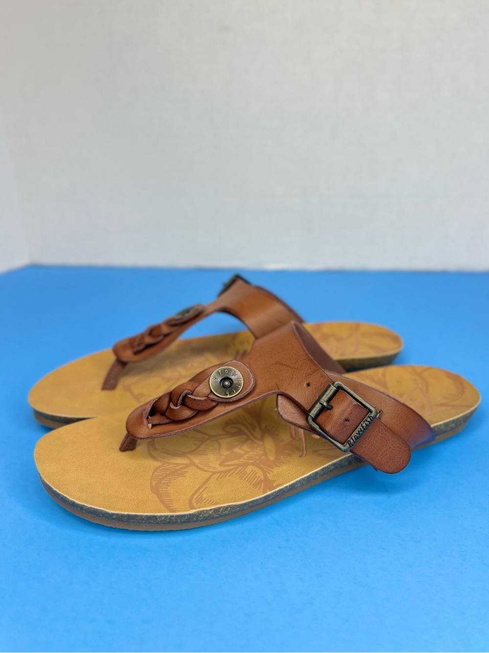 Blowfish Malibu “Greco” Braided T-strap Adjustable Sandas Brown Sz 6.5 LKNW!